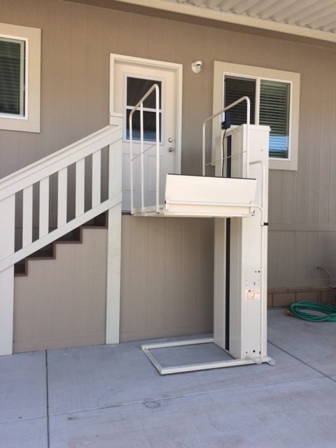 Vertical Platform VPL Mobile Home Porch Lifts