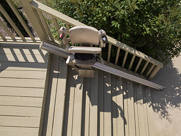 Oakland SRE2010E Exterior Stairlift 